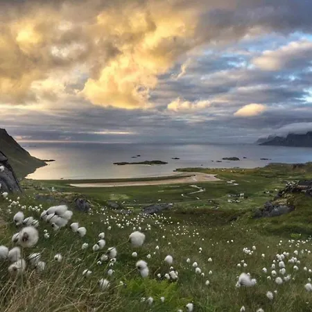 - Lofoten Fredvang