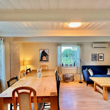 - Lofoten Holiday home